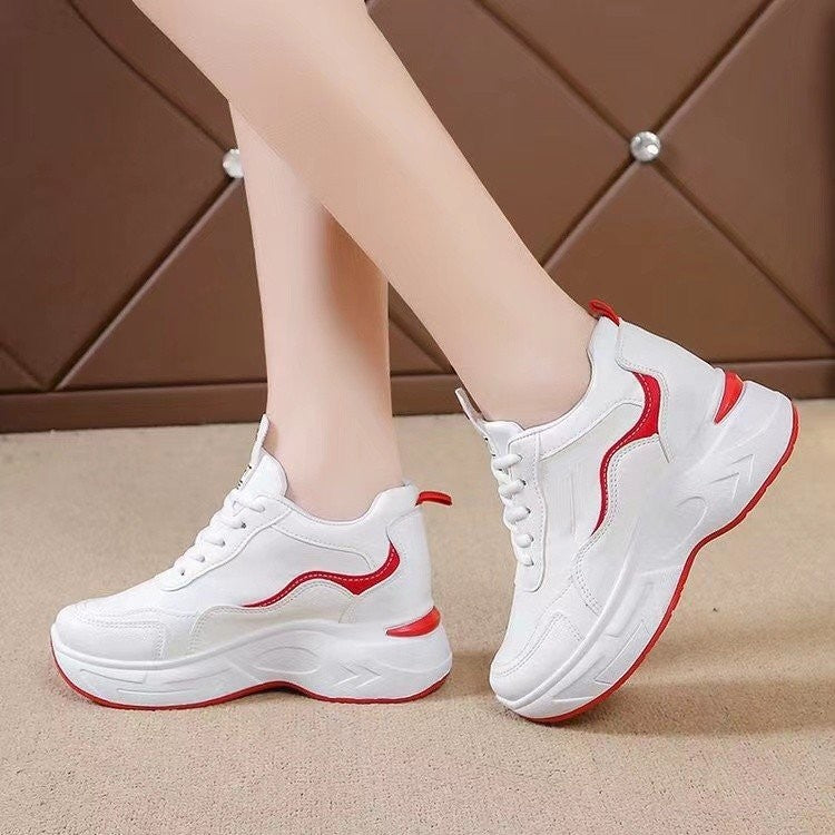 Heightening Sports Shoes For Women With Round Toe Tie Ups