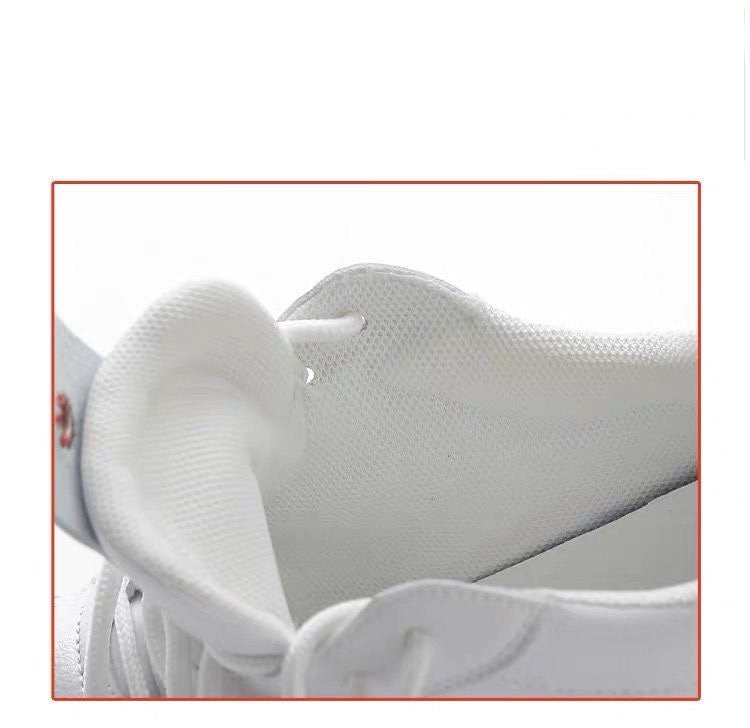 Heightening Sports Shoes For Women With Round Toe Tie Ups